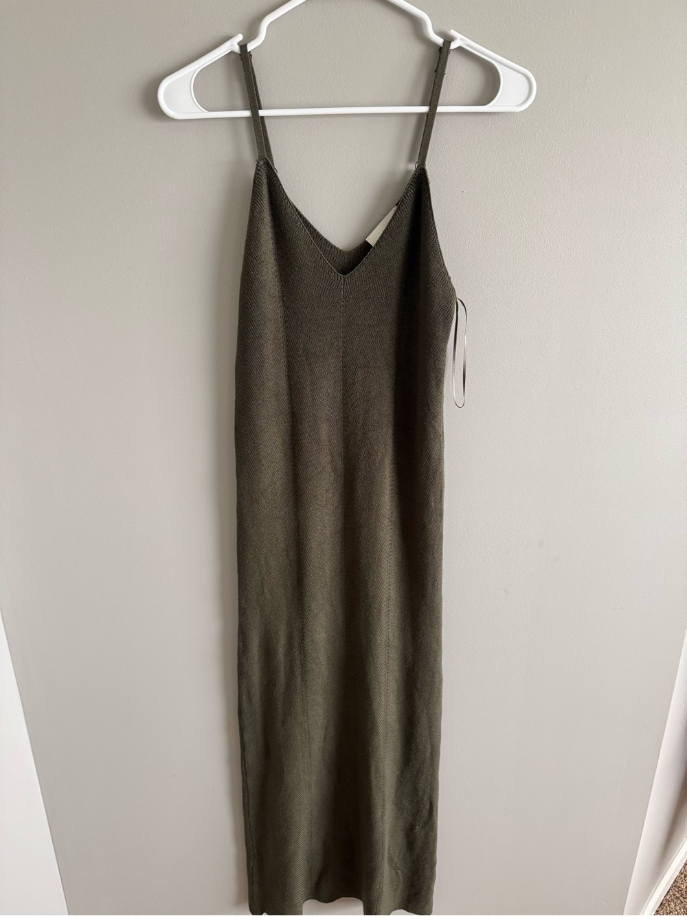 Freshman 1996 Sleek Olive V-Neck Slip Dress - Women